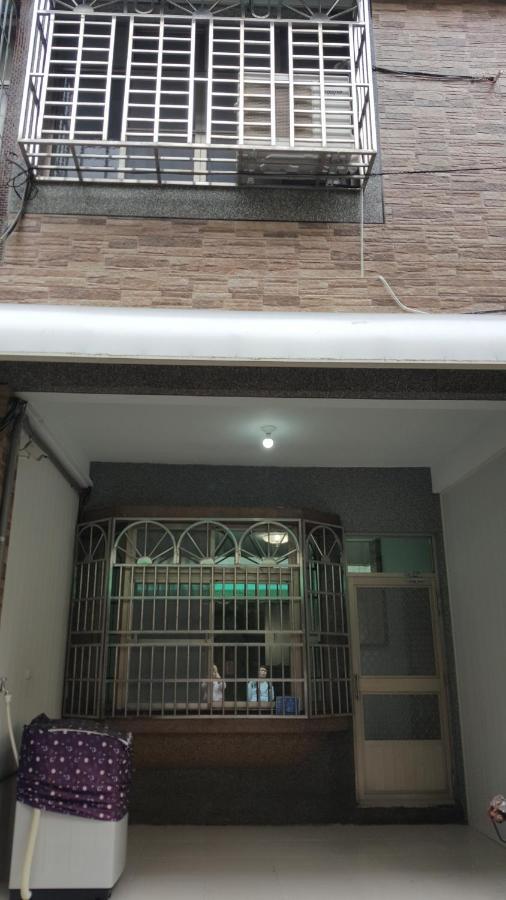 枋寮小象民宿 Fang-liao Exteriör bild